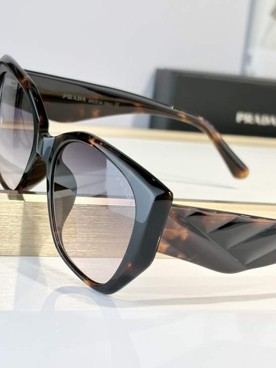 Picture of Prada Sunglasses _SKUfw79683672fw